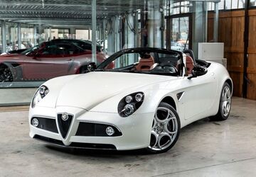 Alfa Romeo 8C 6.150 km 289.890 &euro; Düsseldorf 40591