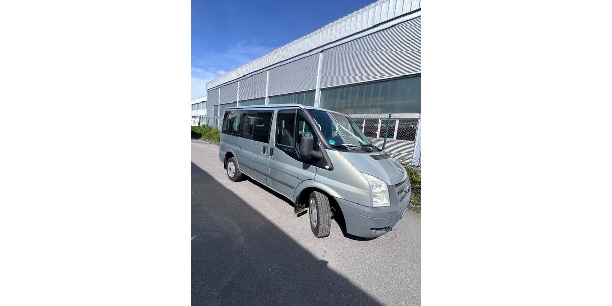 Ford Transit 202.000 km 8.890 &euro; Langenfeld 40764