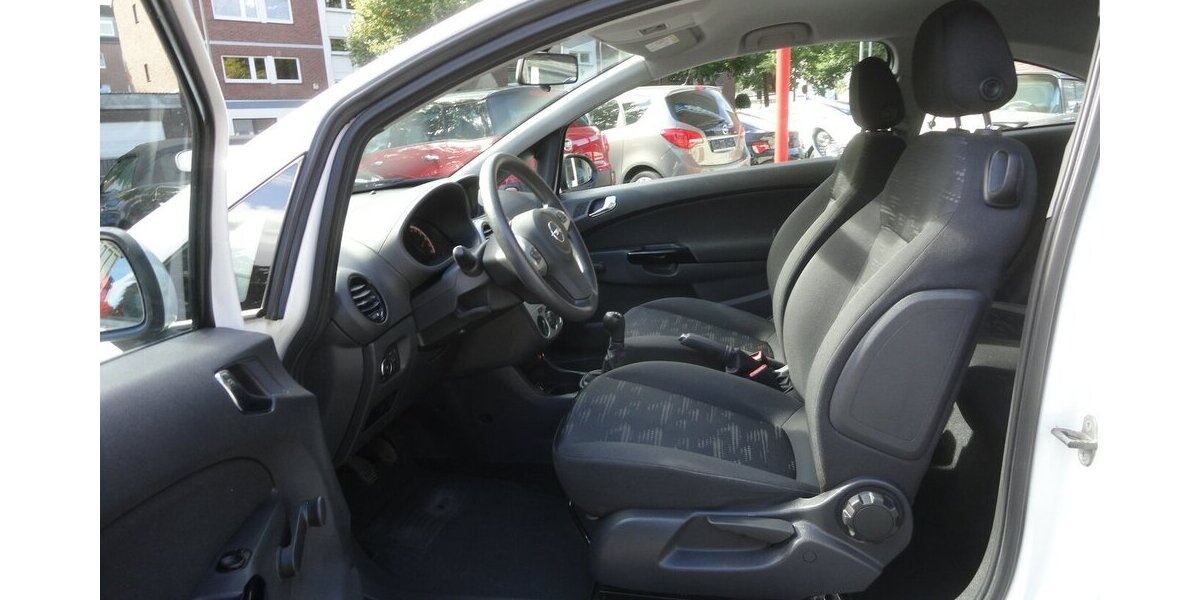 Opel Corsa Selection Klima Kette+TÜV neu S.heft 179.000 km 3.700 &euro; Neuss 41462