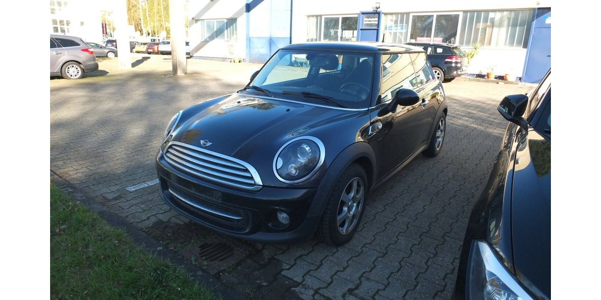 Mini Cooper BAKER STREET XENON KLIMAAUTOM SITZHEIZUNG 114.143 km 8.904 &euro; Köln 50858
