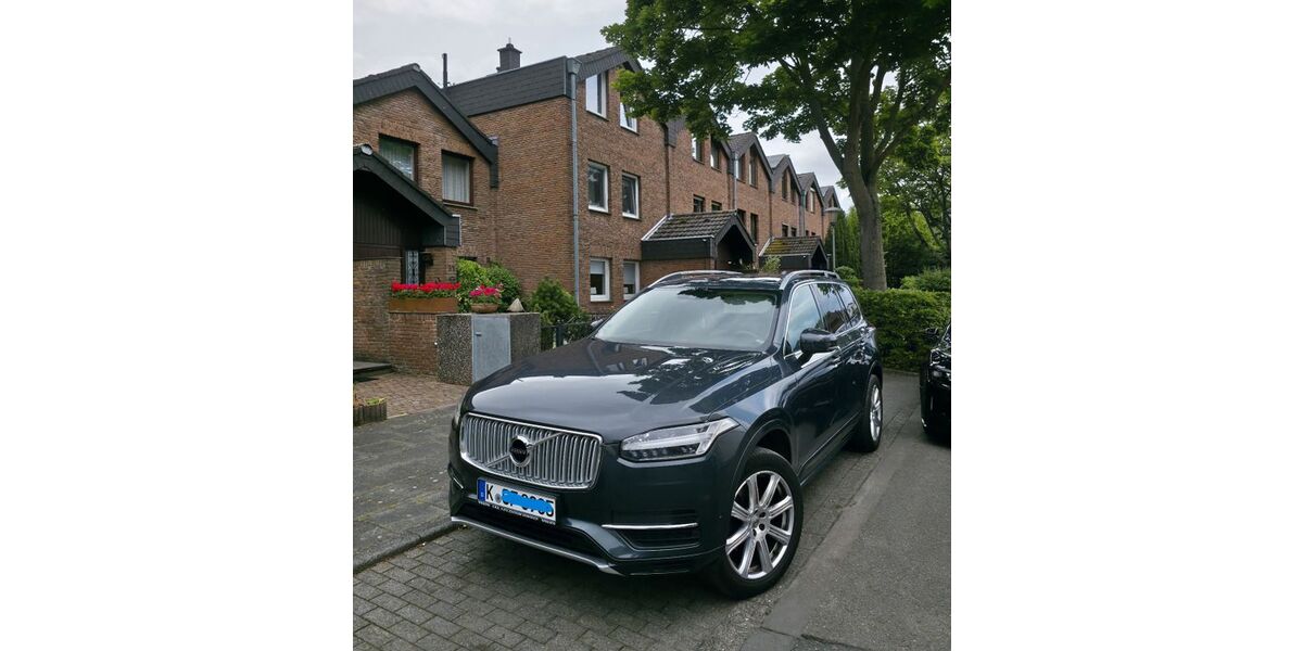 Volvo XC90 175.893 km 22.450 &euro; Köln 51143