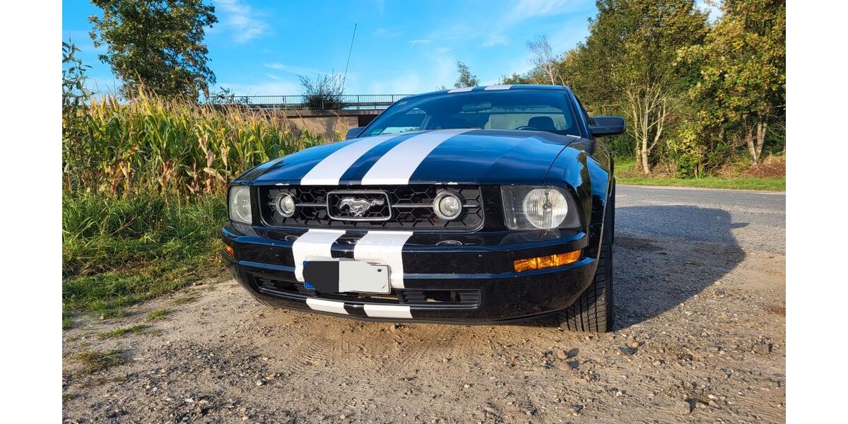 Ford Mustang 142.000 km 11.900 &euro; Köln 51065