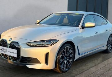 BMW i4 9.700 km 40.999 &euro; Meerbusch 40668