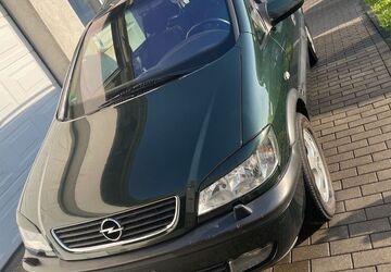 Opel Zafira 180.000 km 2.999 &euro; Remscheid 42859