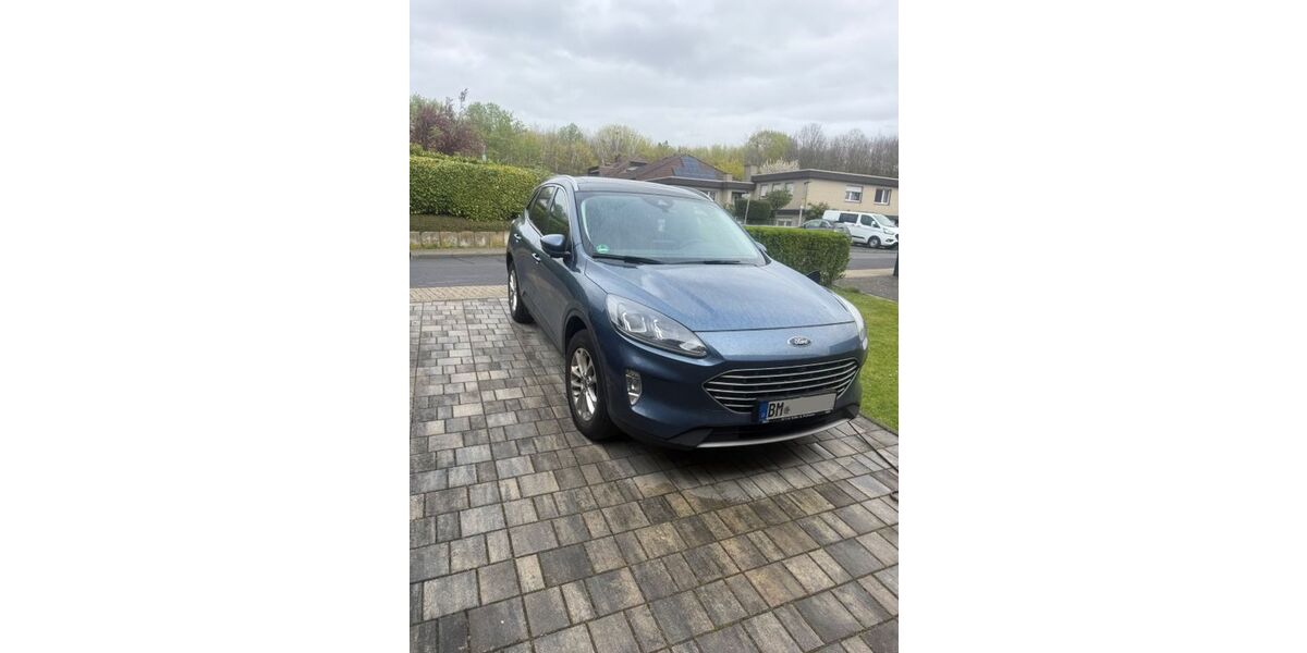 Ford Kuga 58.000 km 26.400 &euro; Kerpen 50169