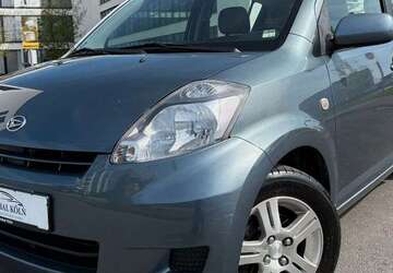 Daihatsu Sirion 149.000 km 2.990 &euro; Köln 51107