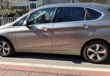 BMW 218 Active Tourer 33.000 km 19.850 &euro; Köln 50935