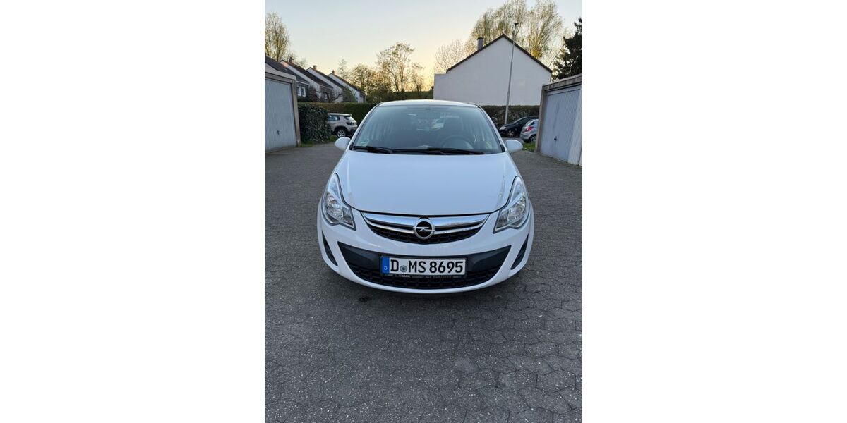 Opel Corsa 111.677 km 3.350 &euro; Düsseldorf 40549