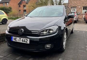 VW Golf 136.000 km 7.599 &euro; Jüchen 41363