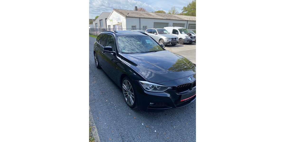 BMW 335d xDrive/M-PAKET.STOP&GO.HEAD-UP.PANORAMA.T 216.000 km 11.500 &euro; Hilden 40721