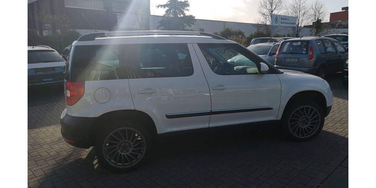 Skoda Yeti 73.000 km 12.990 &euro; Düsseldorf 40625