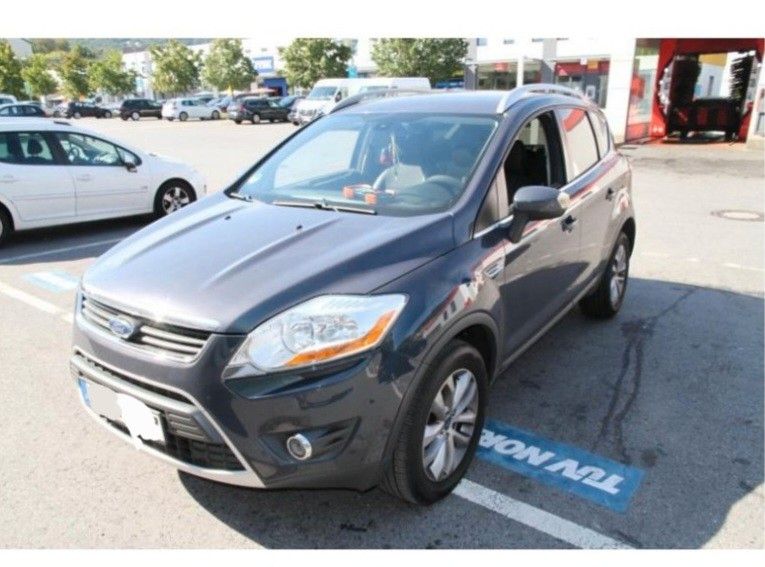 Ford Kuga 181.512 km 6.200 &euro; Solingen 42651