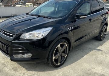 Ford Kuga 77.000 km 11.950 &euro; Neuss 41462