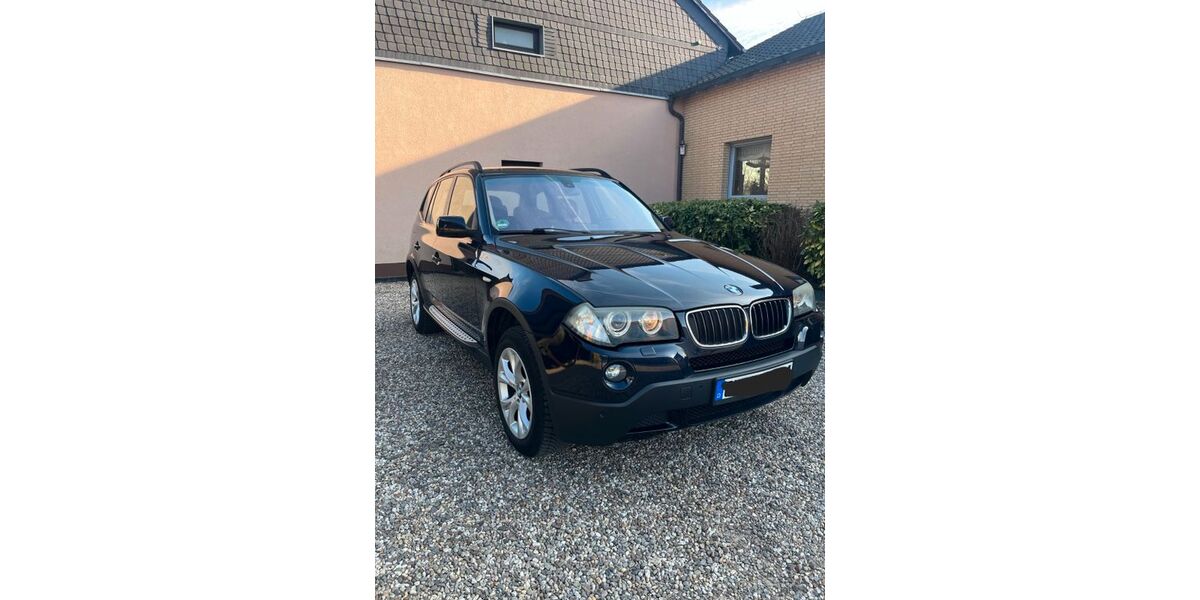 BMW X3 323.000 km 3.300 &euro; Bergisch Gladbach 51467