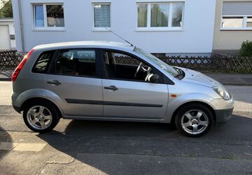 Ford Fiesta 106.000 km 2.800 &euro; Pulheim 50259