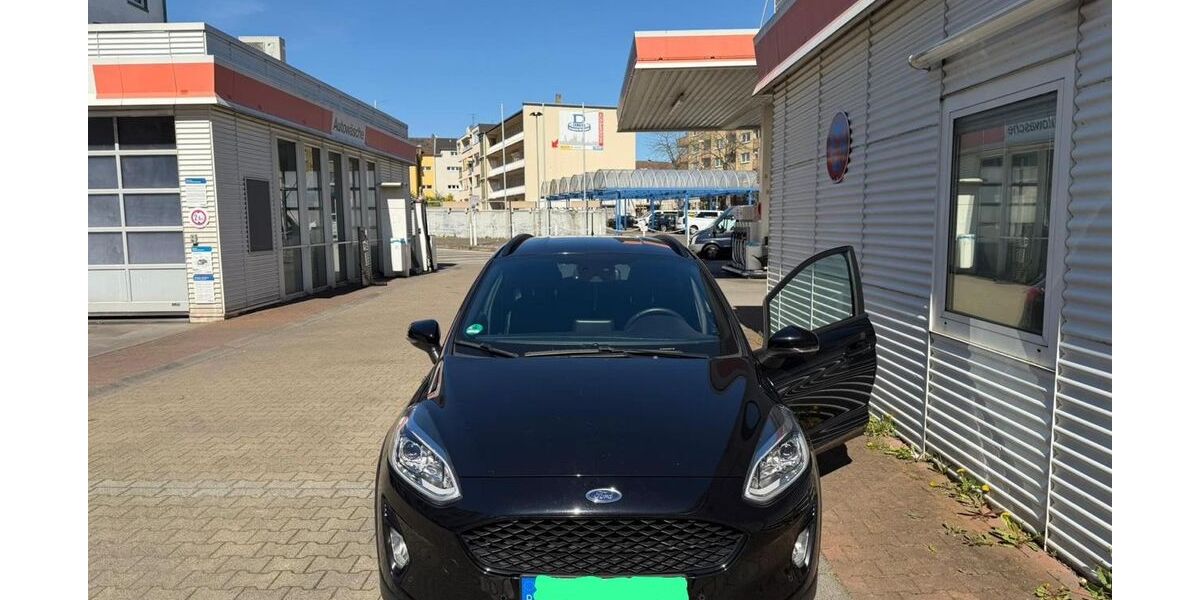 Ford Fiesta 36.500 km 18.900 &euro; Köln 50733
