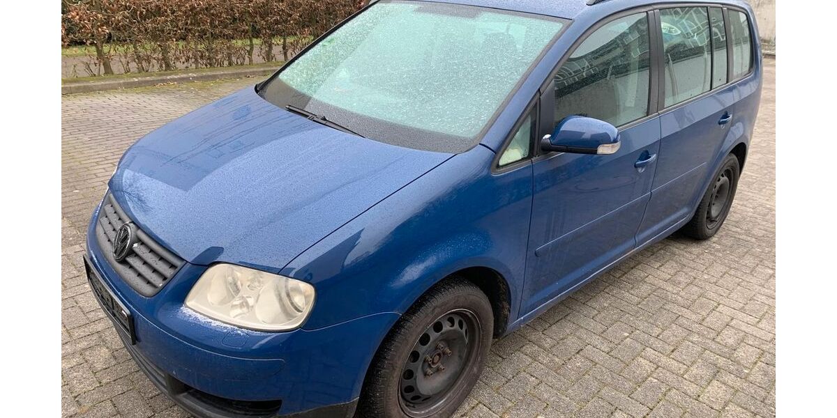 VW Touran 269.282 km 2.200 &euro; Köln 51067