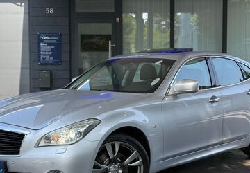 INFINITI M30 129.000 km 12.700 &euro; Düsseldorf 40599