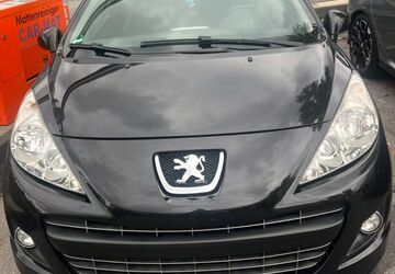Peugeot 207 179.000 km 2.500 &euro; Köln 50737