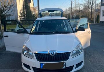 Skoda Fabia 130.000 km 5.300 &euro; Solingen 42659