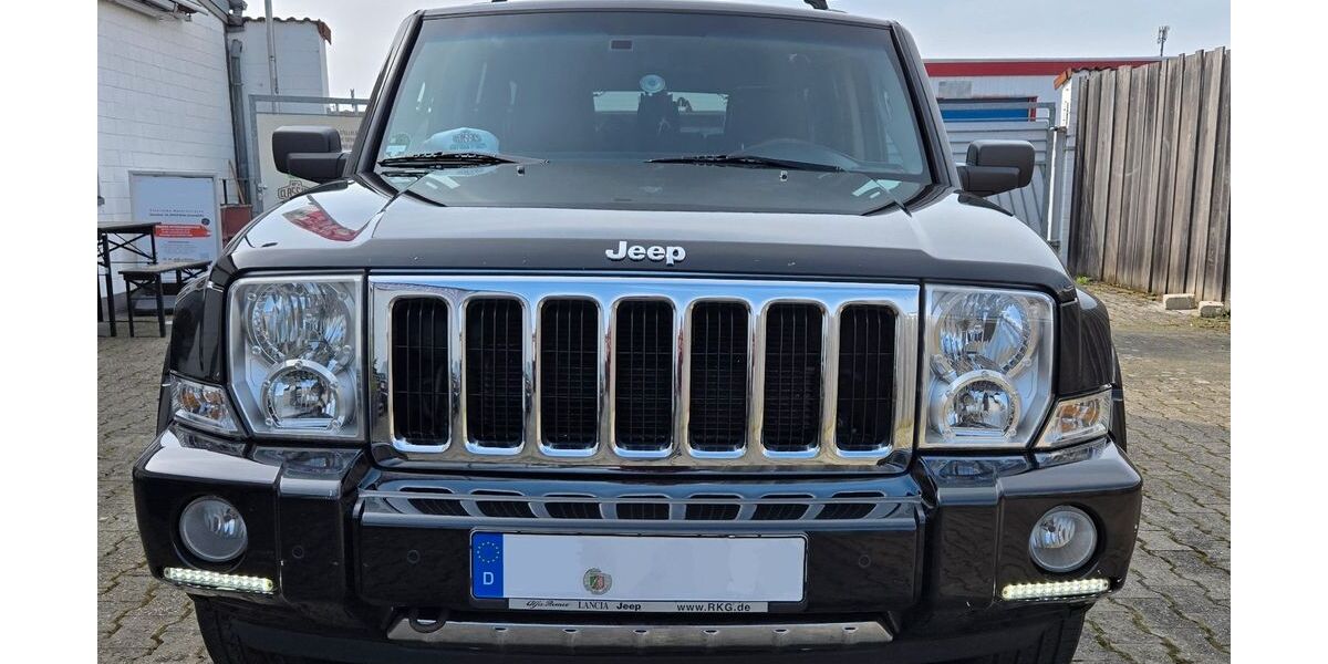 Jeep Commander 221.407 km 10.749 &euro; Köln 50859