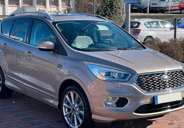 Ford Kuga 79.000 km 17.900 &euro; Köln 51063