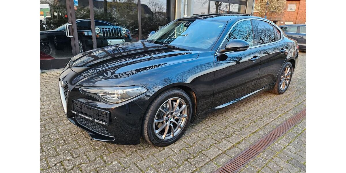 Alfa Romeo Giulia 107.000 km 20.998 &euro; Korschenbroich 41352