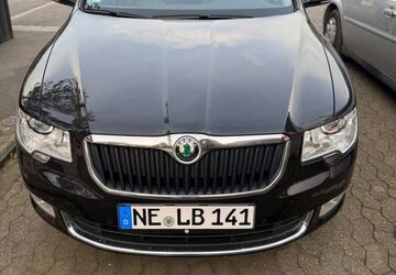 Skoda Superb 115.500 km 10.500 &euro; Neuss 41462