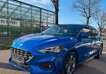 Ford Focus 39.889 km 17.450 &euro; Korschenbroich 41352