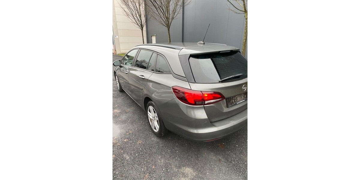 Opel Astra K Sports1.5CDTI/NAVI.VOLL-LED.PDC.ALU-A 117.000 km 5.990 &euro; Hilden 40721