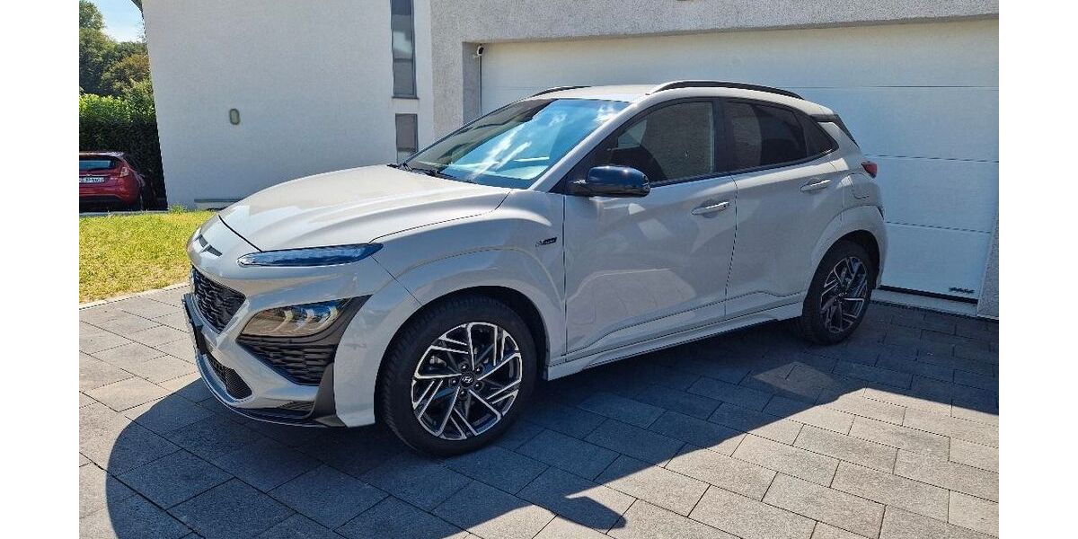Hyundai KONA 70.125 km 17.350 &euro; Burscheid 51399