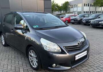 Toyota Verso 182.000 km 6.900 &euro; Dormagen 41540
