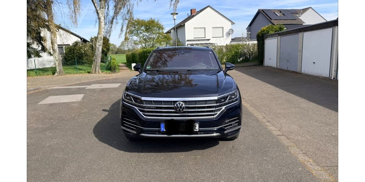 VW Touareg 29.651 km 52.500 &euro; Leverkusen 51371
