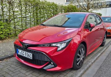 Toyota Corolla 76.000 km 13.850 &euro; Köln 50858