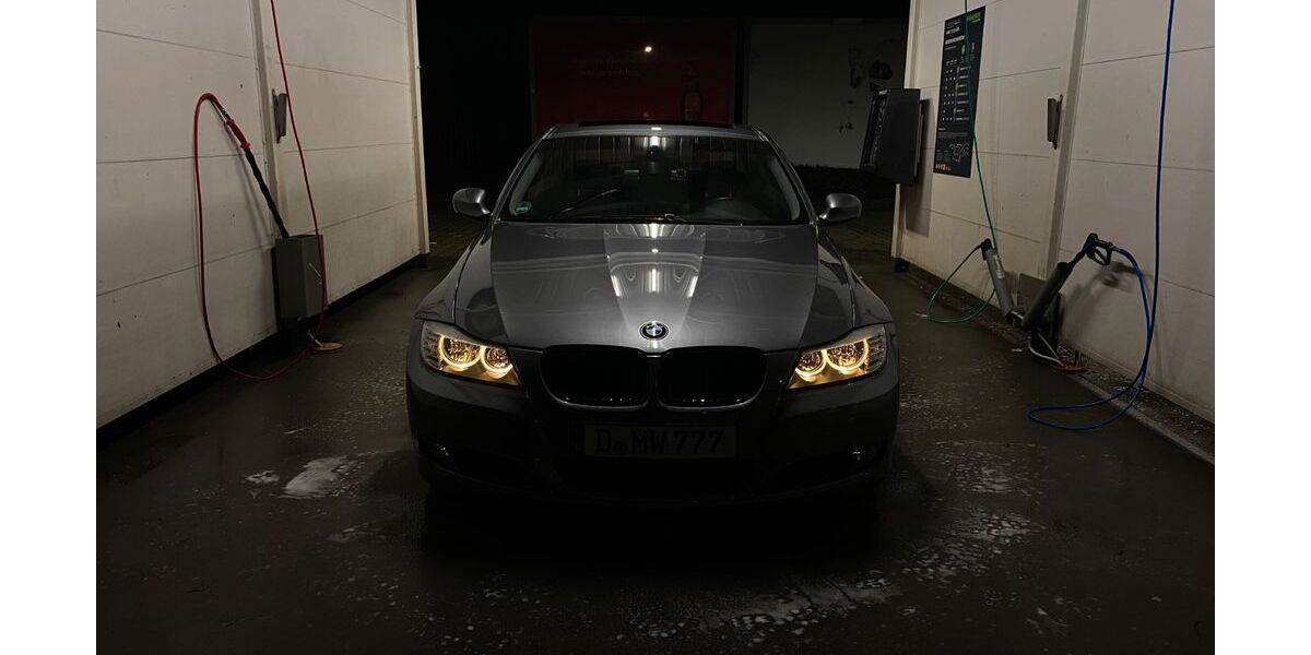 BMW 318 130.000 km 10.000 &euro; Düsseldorf 40591