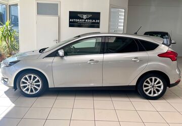Ford Focus 76.500 km 10.990 &euro; Köln 51067