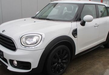 Mini ONE 65.097 km 14.870 &euro; Köln 51105