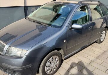 Skoda Fabia 191.408 km 2.890 &euro; Düsseldorf 40625