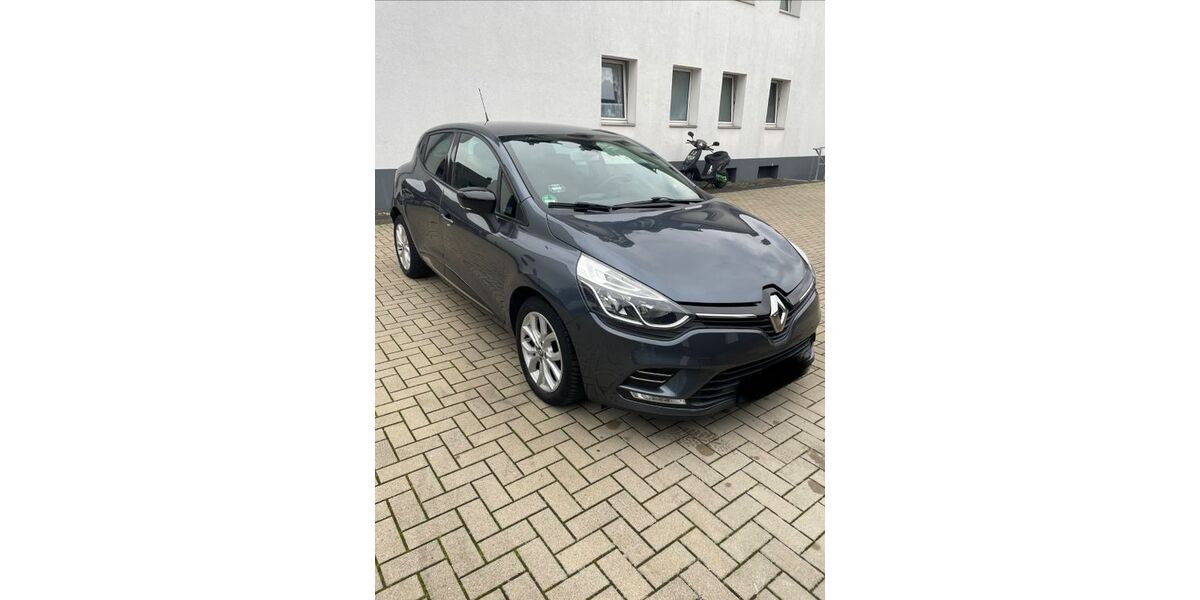 Renault Clio 44.000 km 9.500 &euro; Düsseldorf 40593