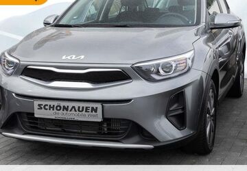 Kia Stonic 5.590 km 20.990 &euro; Kerpen 50171