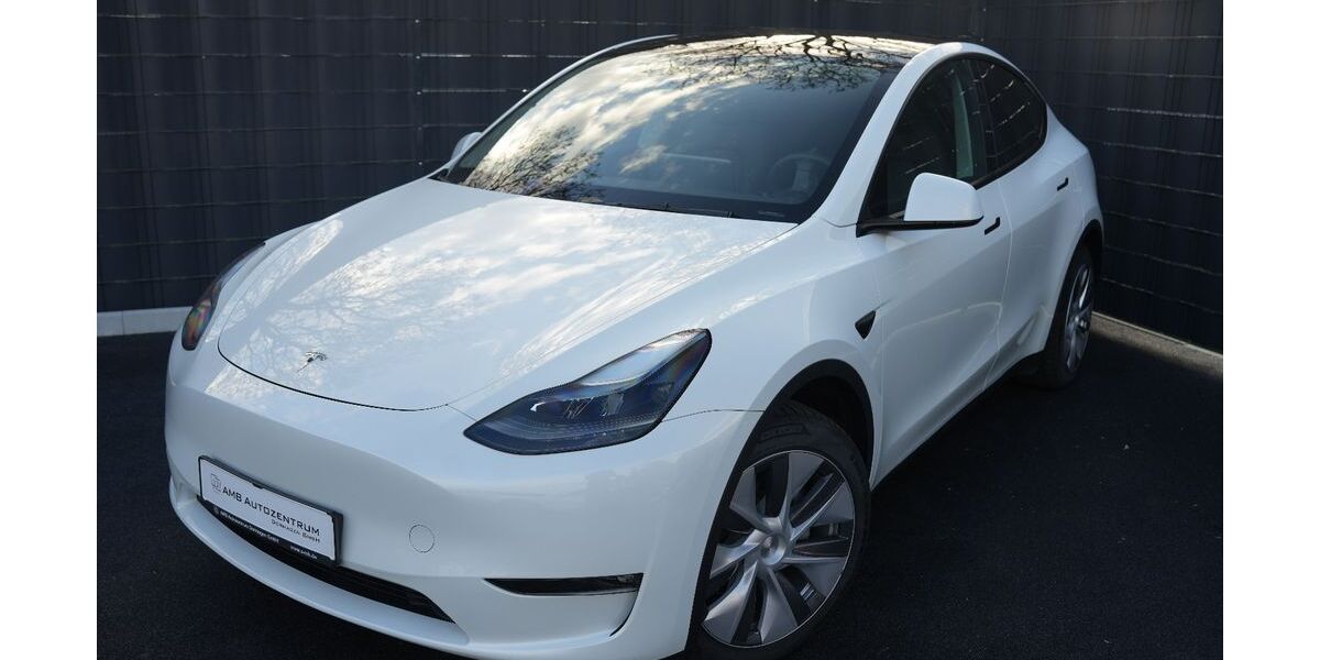 Tesla Model Y 30.248 km 39.799 &euro; Dormagen 41539