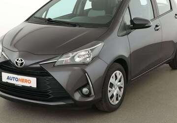 Toyota Yaris 59.182 km 11.490 &euro; Köln 50739