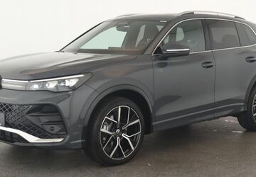 VW Tiguan 22.700 km 43.584 &euro; Düsseldorf 40233