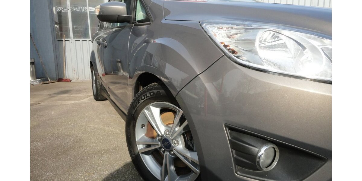 Ford Grand C-Max SYNC Edit. 1,6L/110KW Klima+SHZ+PDC 170.000 km 5.900 &euro; Neuss 41462