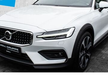 Volvo V60 Cross Country 28.974 km 37.980 &euro; Düsseldorf 40474