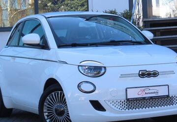 Fiat 500e 12.224 km 17.900 &euro; Neuss 41469