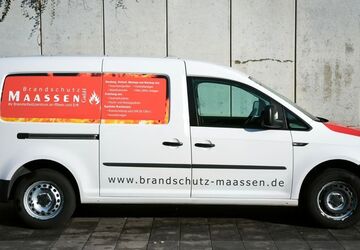 VW Caddy Maxi 98.909 km 12.690 &euro; Bergheim 50127