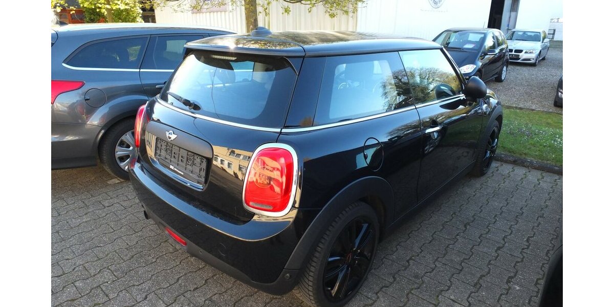 Mini ONE SALT NAVIGATION PDC SITZHEIZUNG KLIMAANLAGE 85.217 km 11.804 &euro; Köln 50858