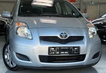 Toyota Yaris 23.150 km 5.700 &euro; Rommerskirchen 41569