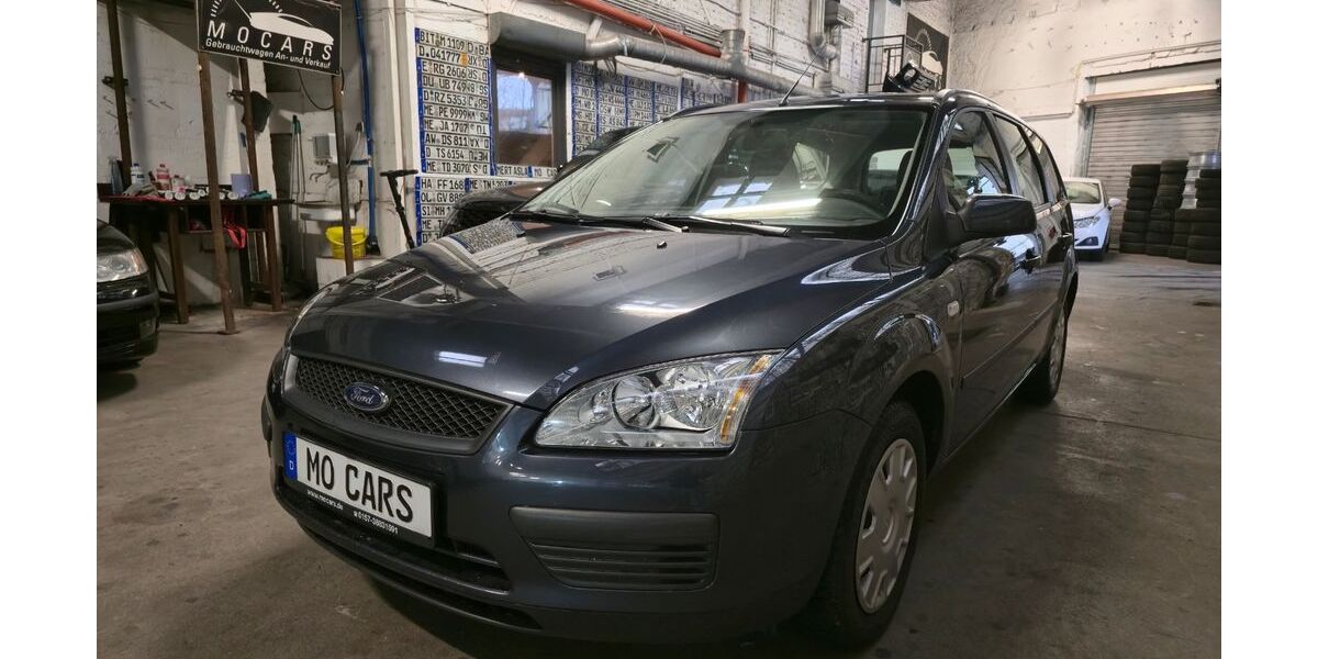 Ford Focus 63.000 km 5.990 &euro; Ratingen 40878